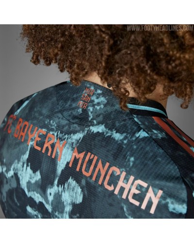 Bayern Monaco trasferta away 24/25 adidas maglia calcio