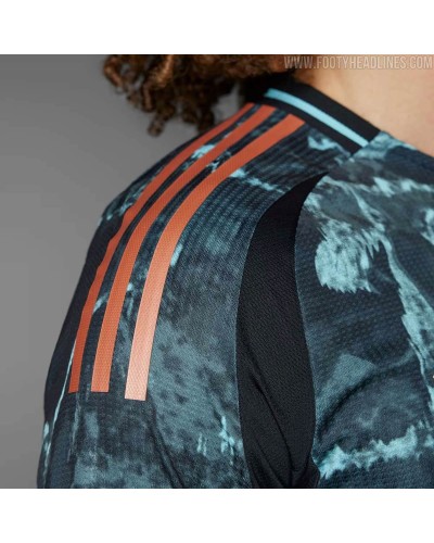 Bayern Monaco trasferta away 24/25 adidas maglia calcio
