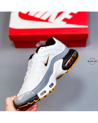 Nike air max plus TN scarpe nike TN bianche limi.