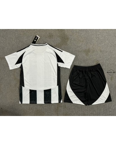 Kit Juventus home 24 25 maglia e pantaloncini juve